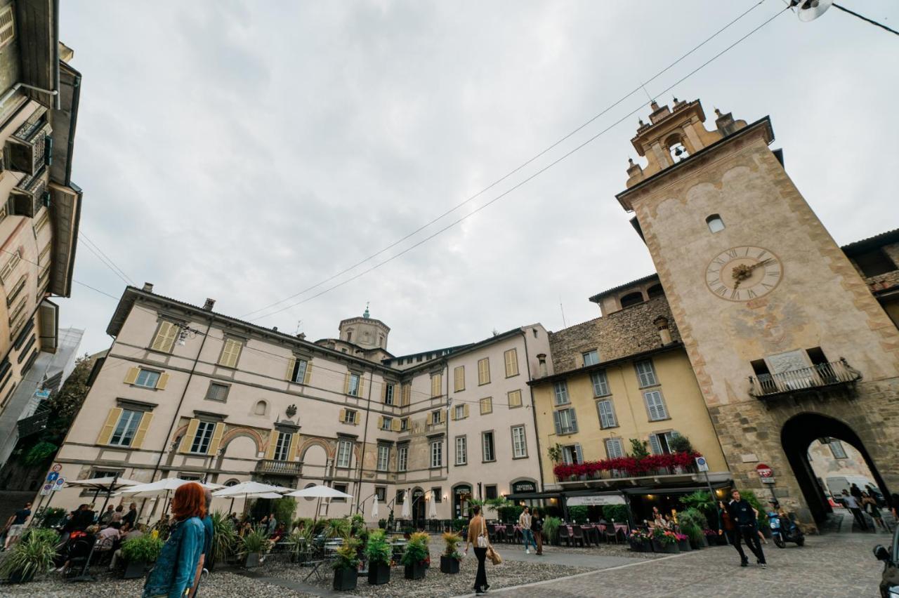 Old Town Square Apartman Bergamo Kültér fotó